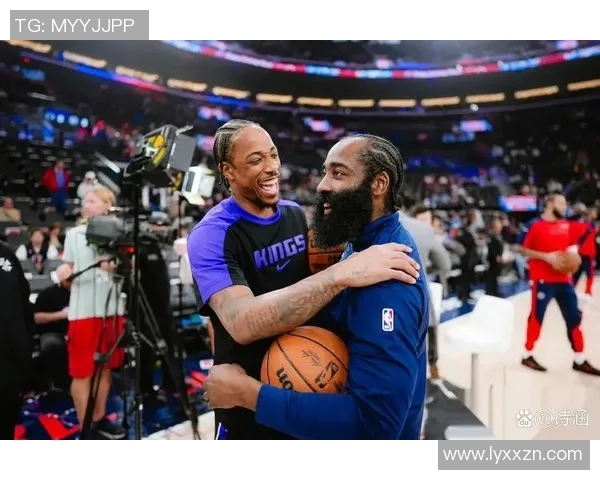 快船与爵士季后赛激战回顾球队表现与关键时刻分析